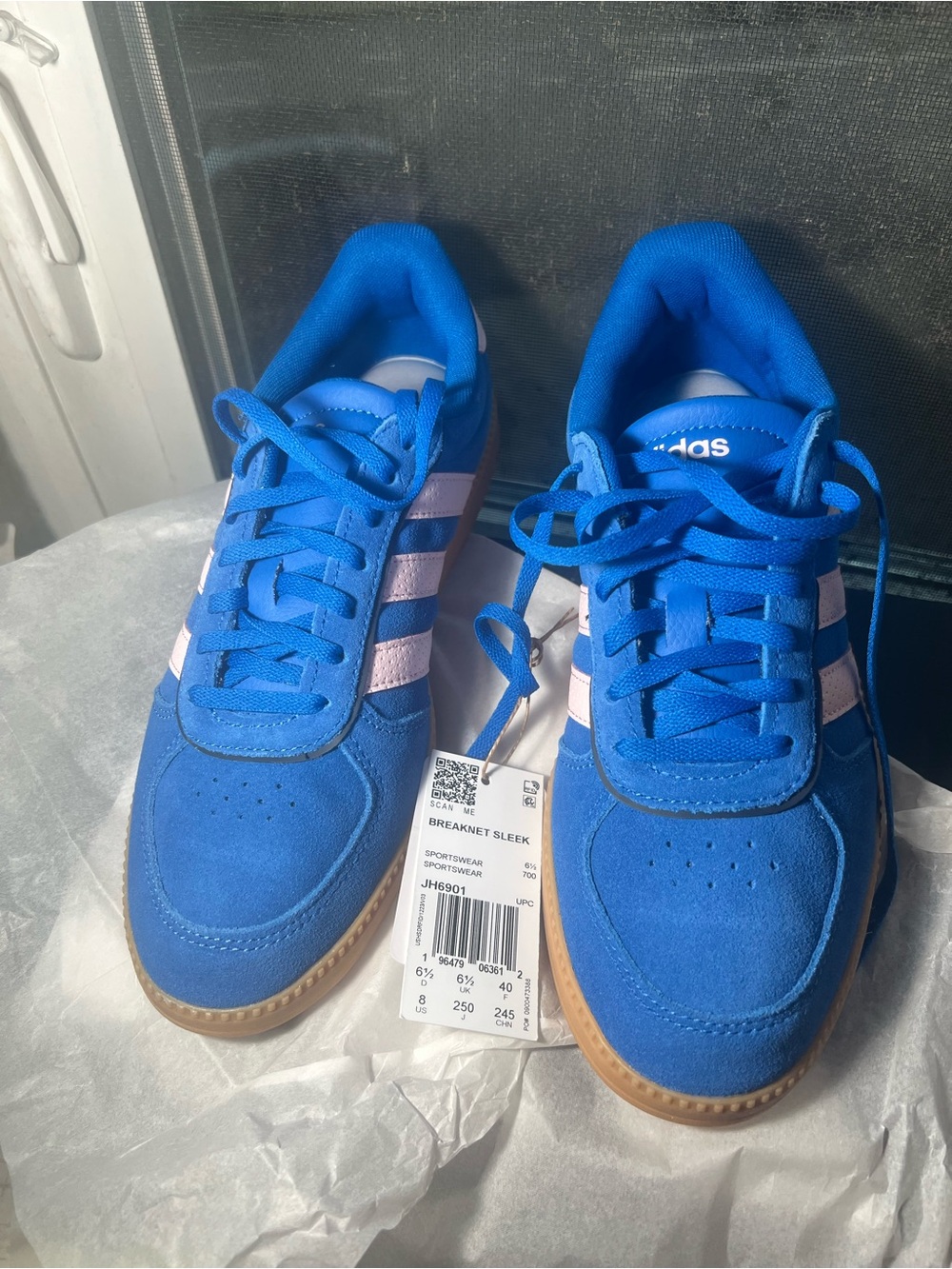 New w/ tag Adidas Breaknet Sleek Sneakers size 8 women blue pink